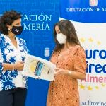 La diputada Carmen Navarro en una acción de Almería Europe Direct