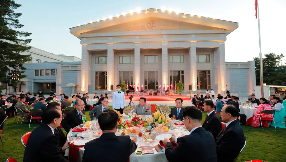 Kim Jong un durante las celebraciones por el 73 aniversario de Corea del Norte