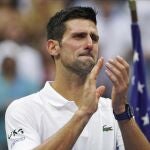 Novak Djokovic, en la ceremonia de entrega de trofeos tras la final del US Open