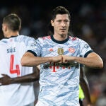 Robert Lewandowski celebra uno de los goles del Bayern al Barcelona en Champions