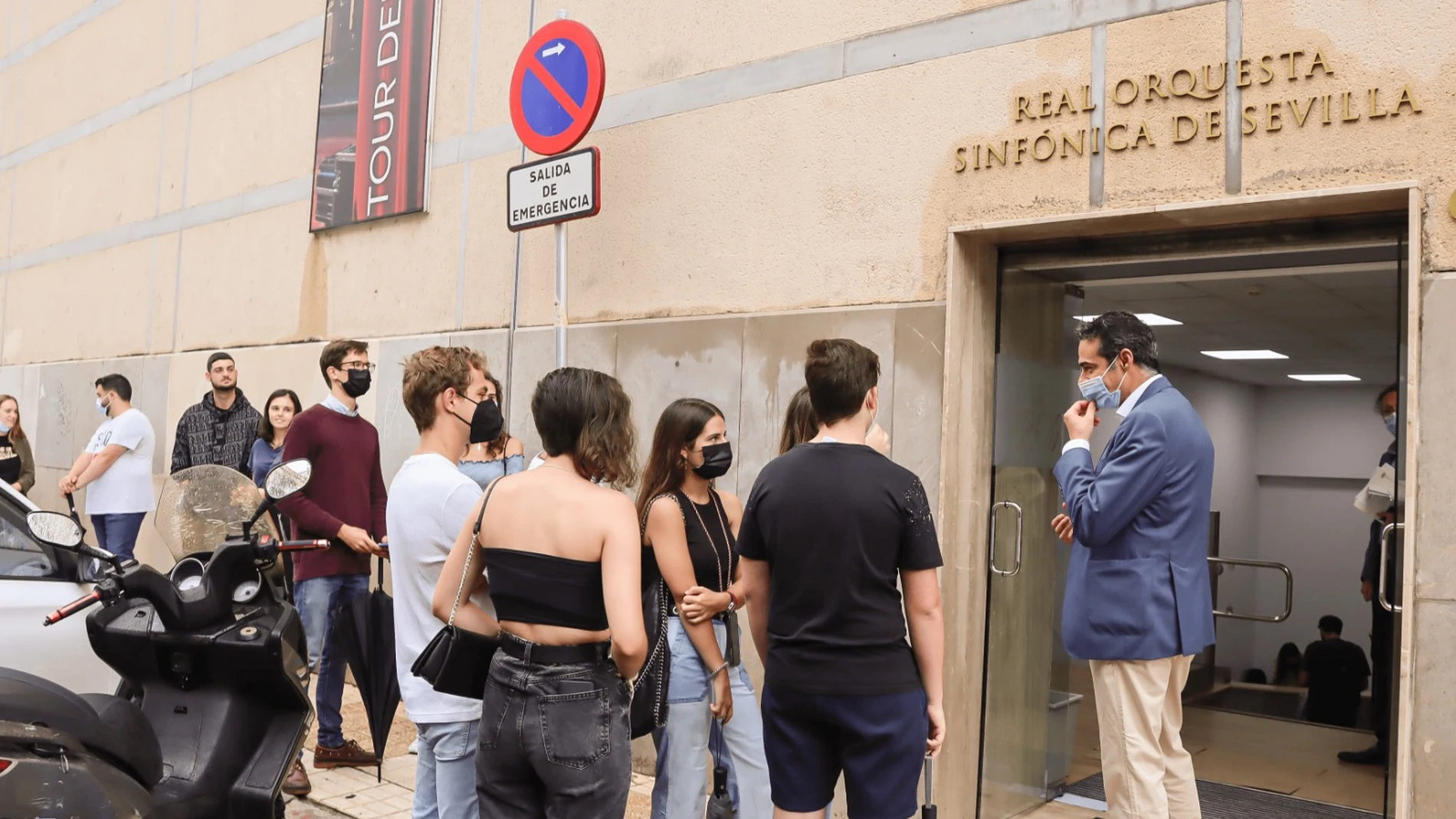 Taquillas situadas en la calle Temprado 6, detrás del Teatro de la Maestranza, en Sevilla