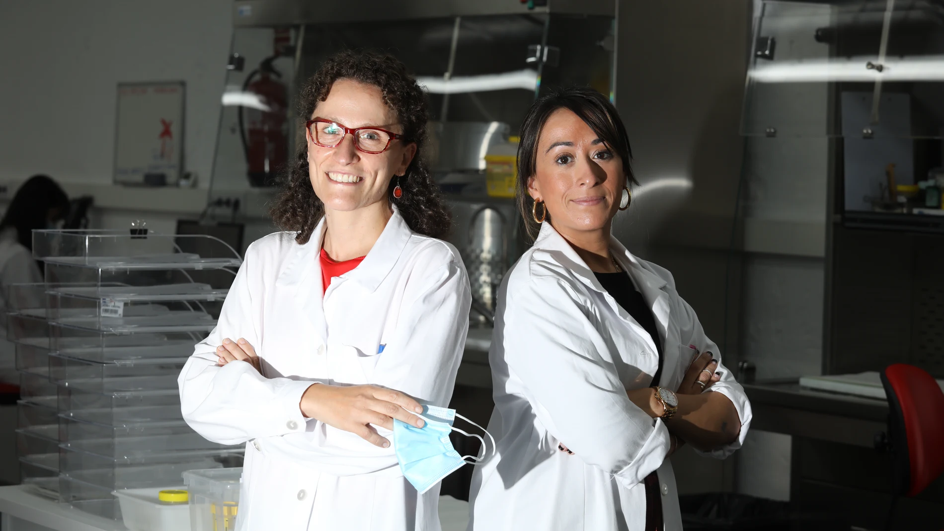 Las doctoras Bárbara Angulo e Irene Rodríguez@Cipriano Pastrano