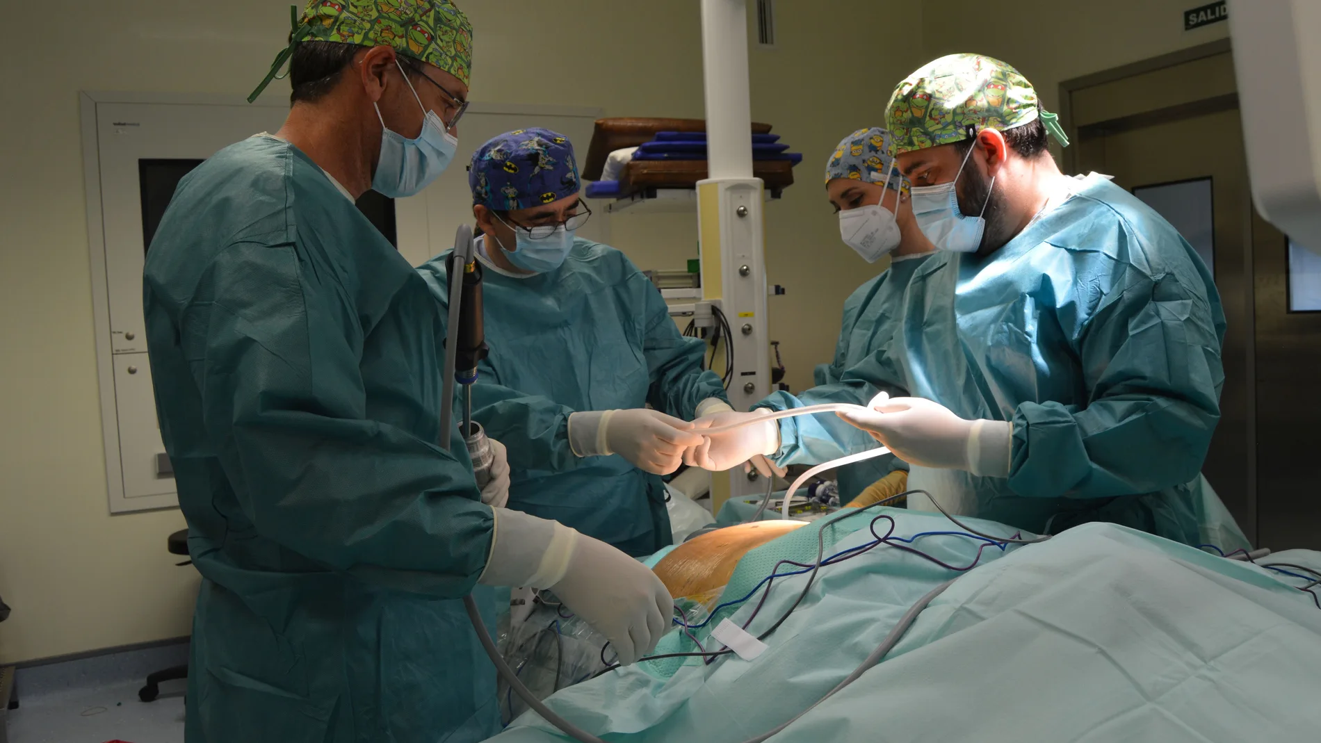 Las listas de espera para una operación quirúrgica siguen cayendo en Castilla y León