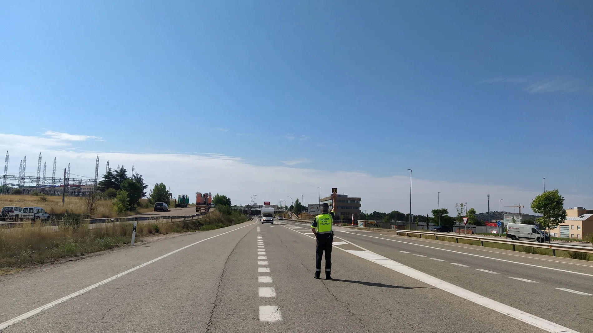 La Guardia Civil investiga a un conductor que fue grabado mientras conducía de forma temeraria y tenía una pérdida de vigencia de su permiso de conducir