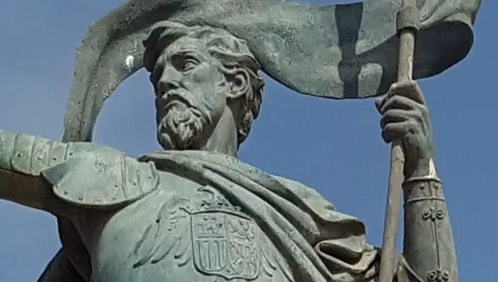 Estatua de Pedro de Estopiñán, conquistador de Melilla, que se erige en la Ciudadela