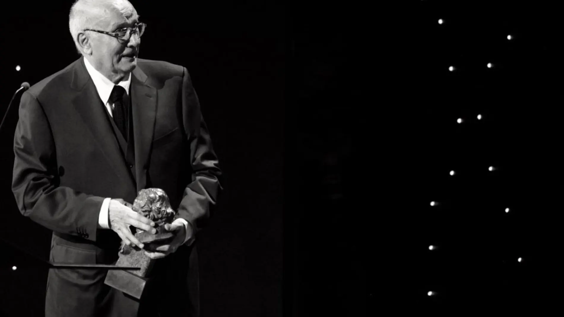 Mario Camus recibió en 2011 el Goya de Honor