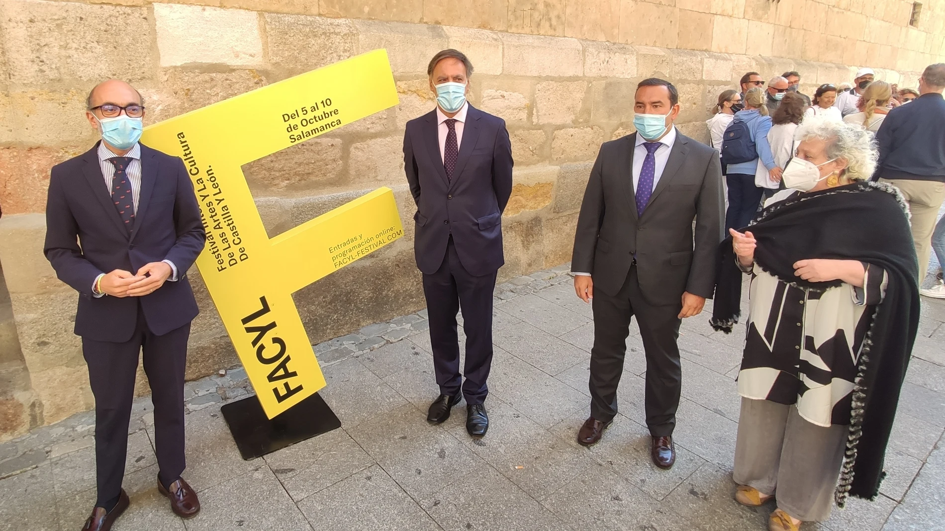 El consejero de Cultura, Javier Ortega, junto al alcalde de Salamanca, Carlos García Carbayo, el delegado de la Junta, Eloy Ruiz, y la subdelegada del Gobierno, Encarnación Pérez, en la presentación de FACYL