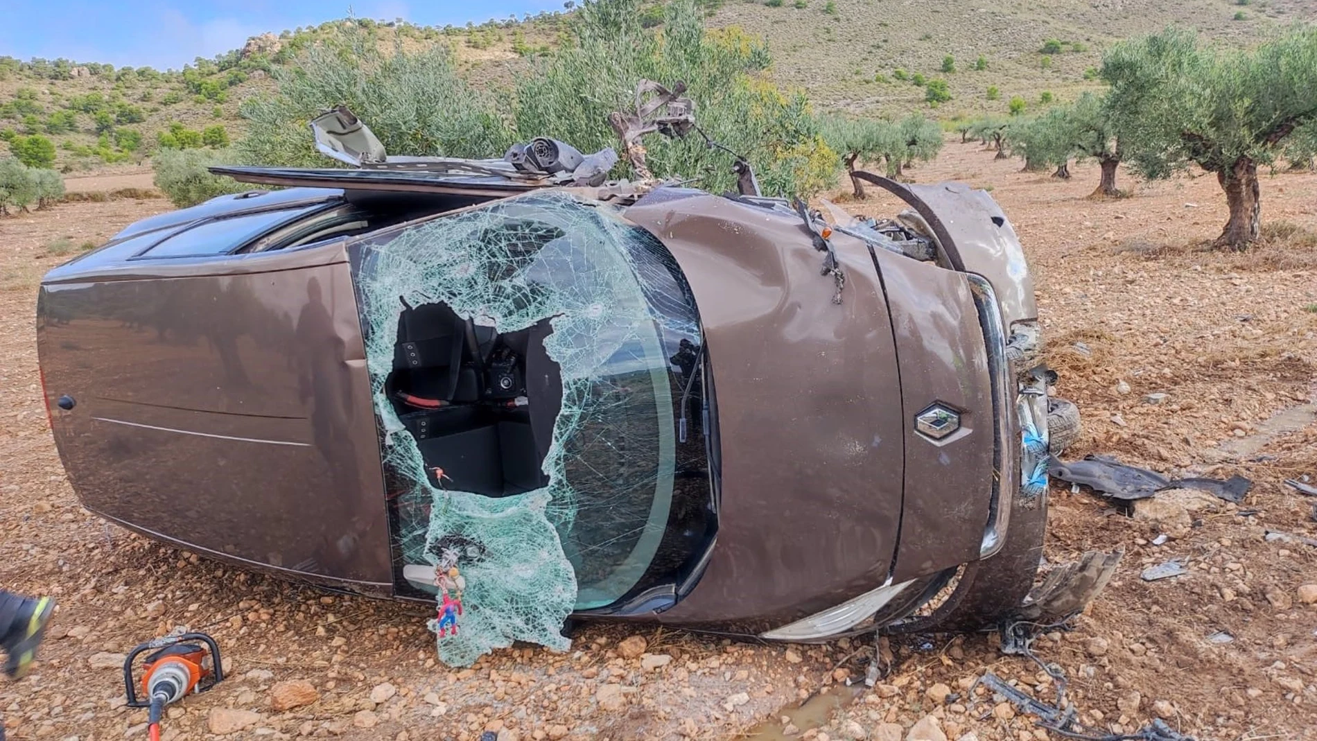 Accidente de tráfico - IMAGEN FACILITADA POR BOMBEROS DEL CEIS