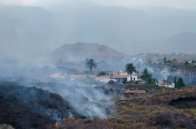 Wikipedia da por “engullido” por la lava el municipio de Todoque