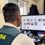 El contenido de algunos de los mensajes hizo suponer que residía o frecuentaba el mismo municipio que la víctima