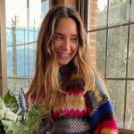 Grace Villarreal con un beauty look natural y fresco.