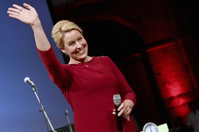 La candidata del SPD Franziska Giffey ha conseguido invertir las encuestas, que daban pérdidas al partido, gracias a su popularidad por ser ministra de Merkel