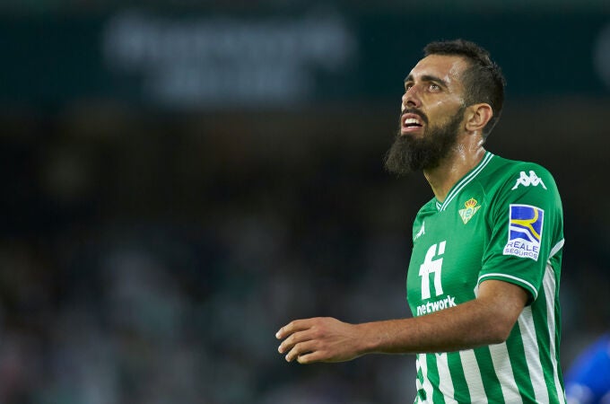 Borja Iglesias con el Real Betis.