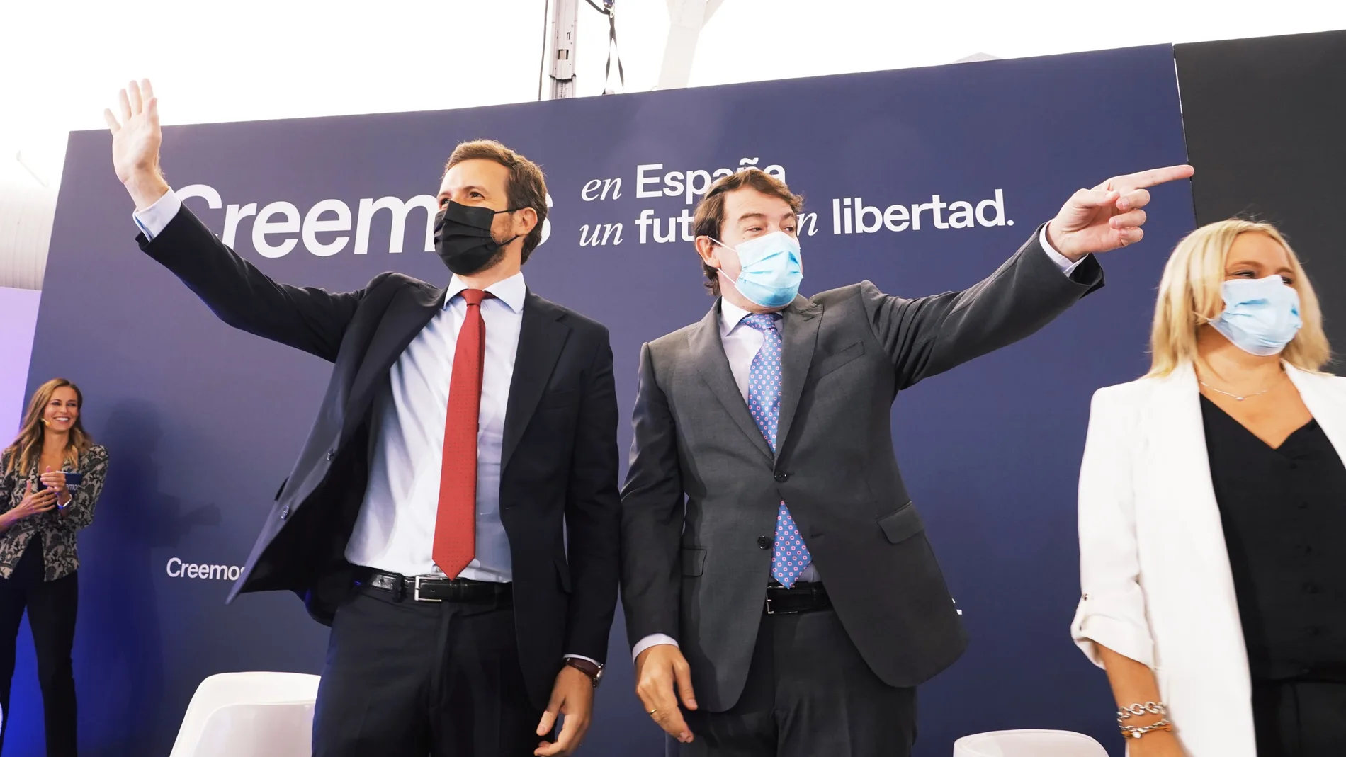 Pablo Casado y Alfonso Fernández Mañueco durante la convención del PP en Valladolid