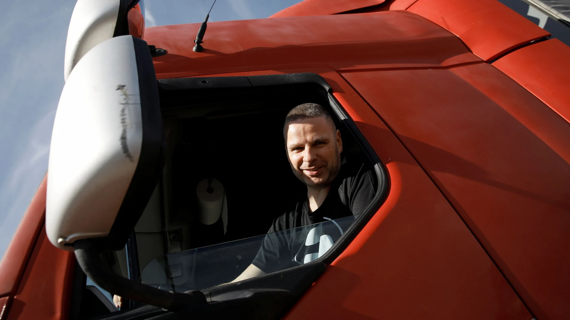 El camionero polaco Jakub Pajka no quiere volver a las carreteras de Reino Unido