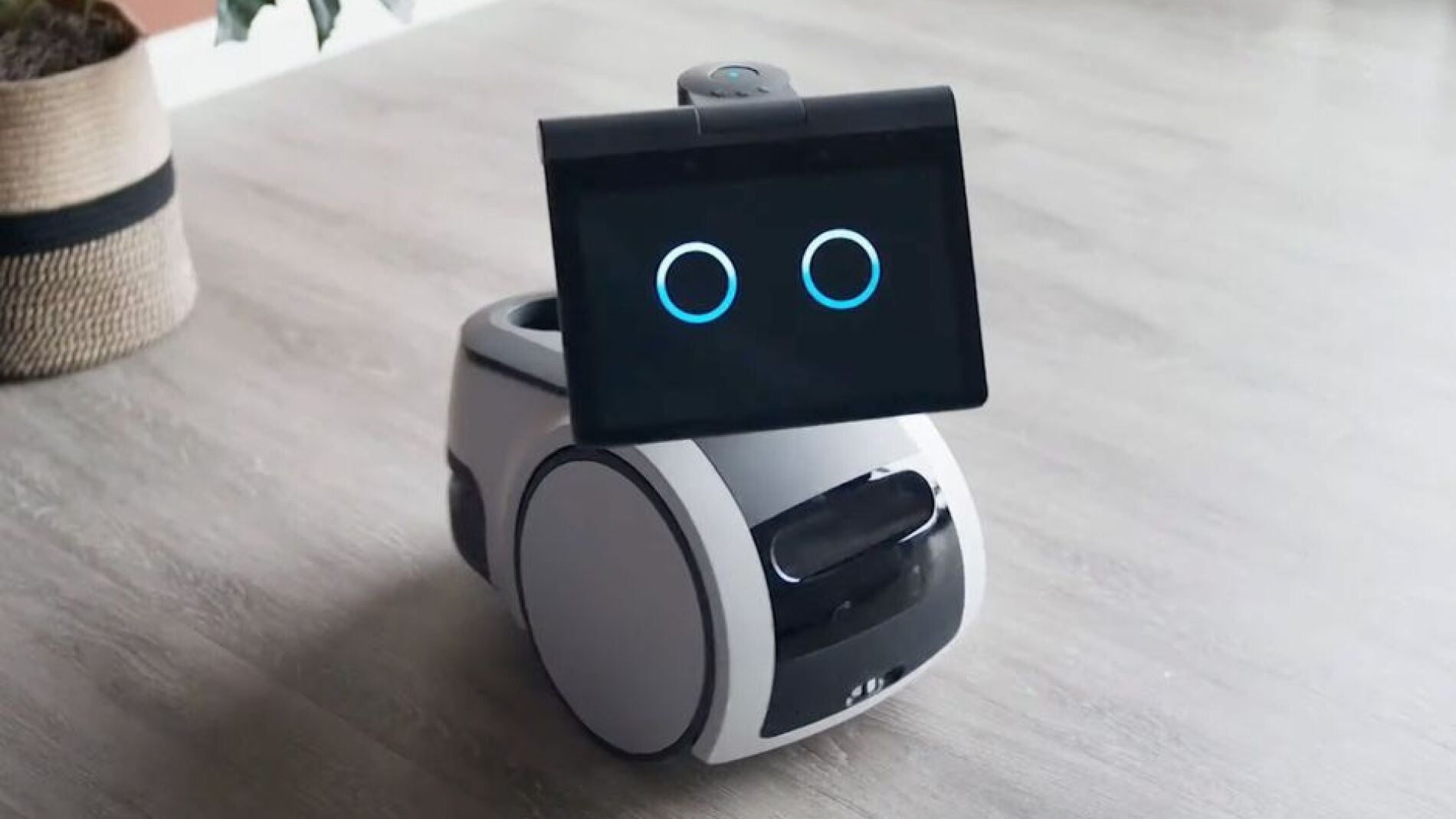 Nueva alexa con discount pantalla