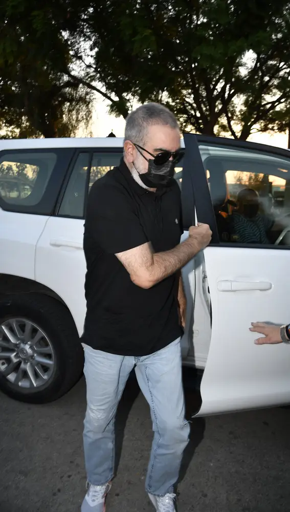 Agustín Pantoja llega al tanatorio de Jerez de la Frontera para despedir a su madre