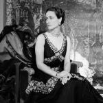 La duquesa de Windsor, con el brazalete de rubíes