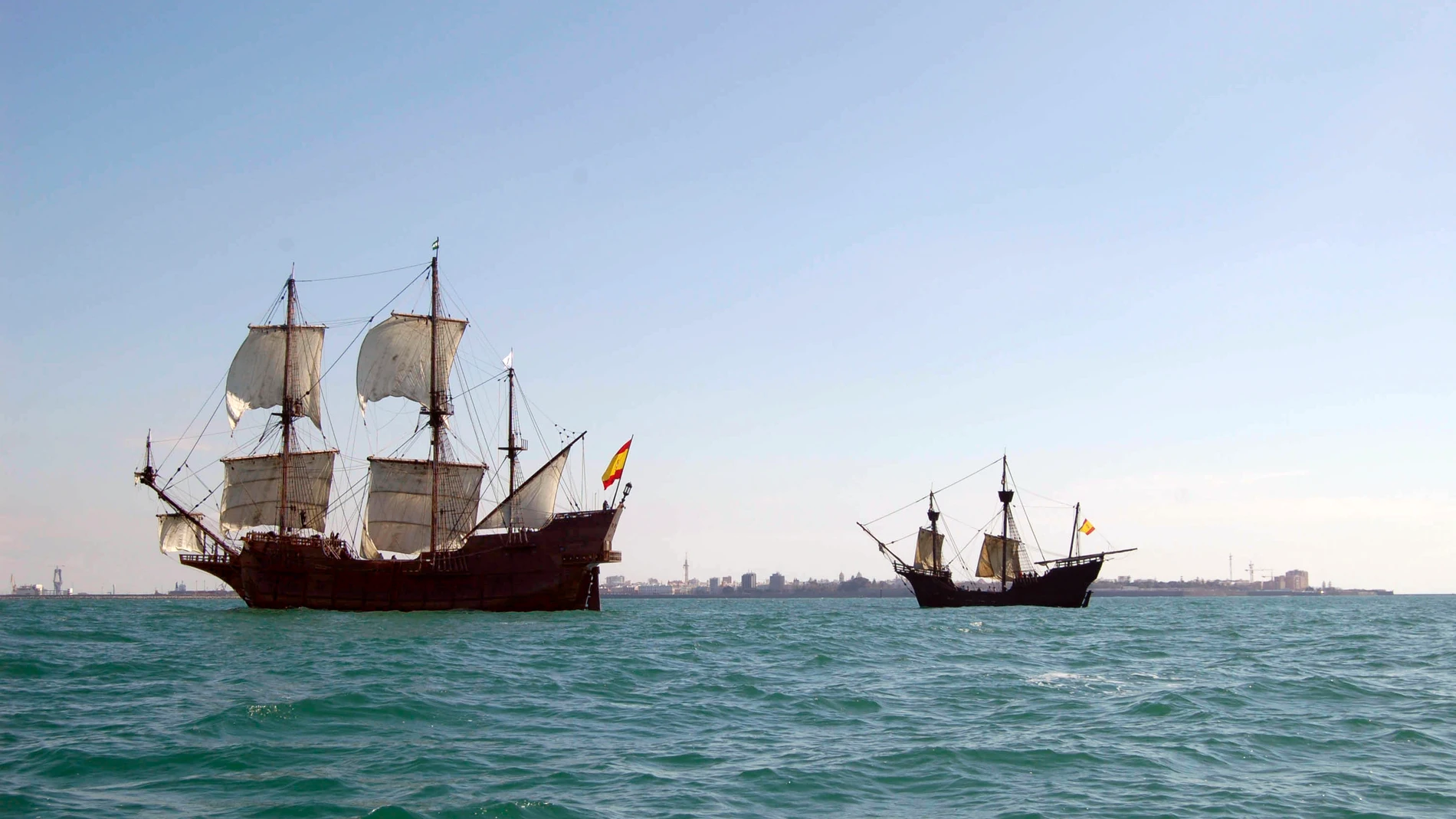 El galeón 'Andalucía' y la nao 'Victoria' concluyen hoy domingo la jornada de puertas abiertas