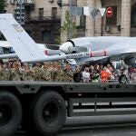 FILE PHOTO: A drone Bayraktar is seen during a rehearsal for the Independence Day military parade in central Kyiv, Ukraine August 18, 2021. REUTERS/Gleb Garanich/File Photo