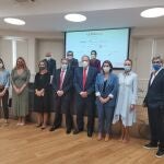 Imagen de la presentación del curso, a la que acudieron, entre otros, Fernando Seco, vicepresidente ejecutivo de CESUR; Juan Iturri, presidente de CESUR; y Carlota García-Jarana, responsable de WOW.Up