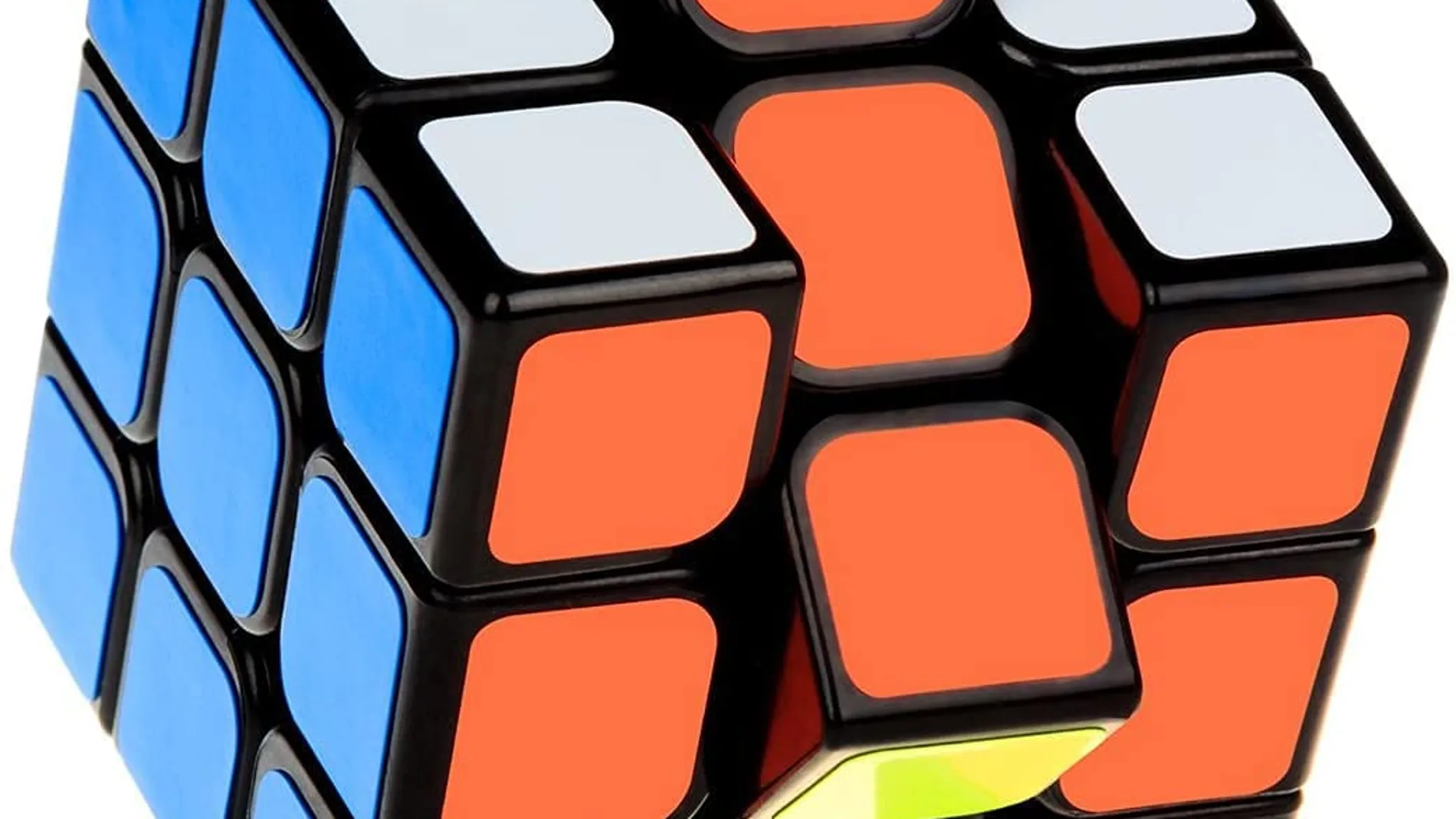 Aceptado Feudo Casi El sencillo truco para resolver el cubo de Rubik en apenas unos segundos