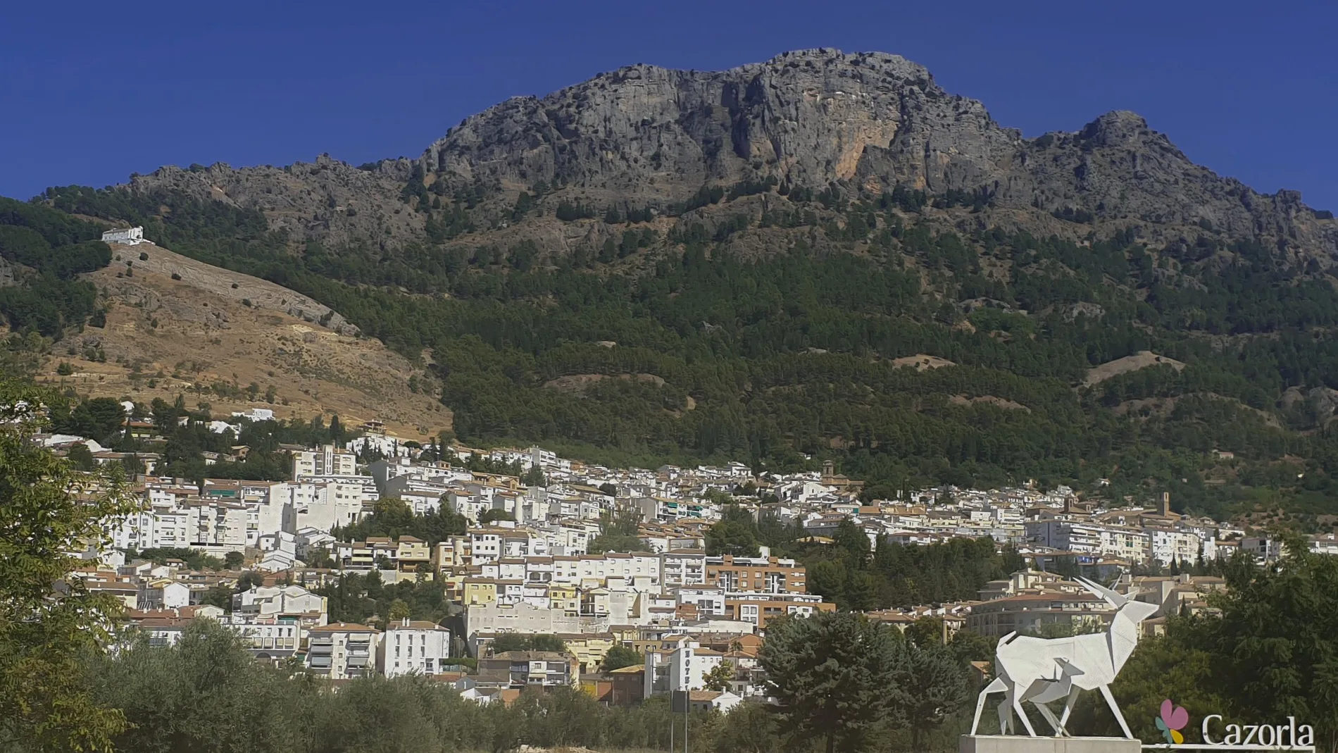 Vista del municipio jiennense de Cazorla, enclavado en el parque natural de las sierras de Cazorla, Segura y Las Villas