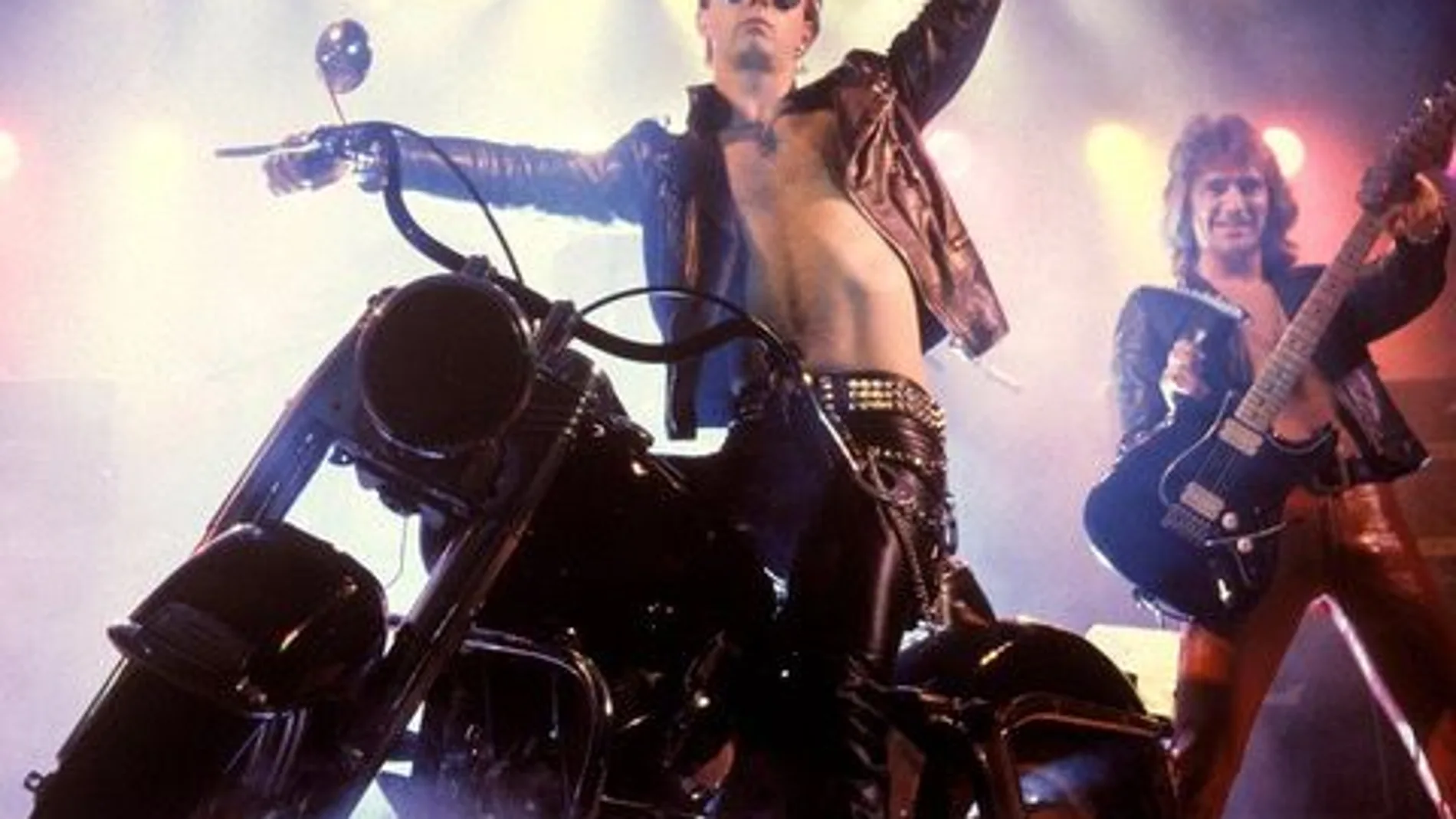 Rob Halford, en la motocicleta que convirtieron en símbolo de la banda