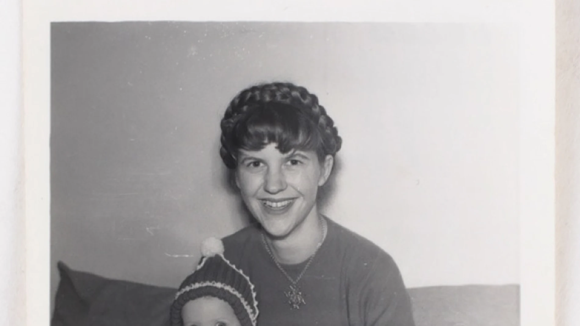 Una fotografía de Sylvia Plath con su hija Frieda