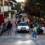 El ayuntamiento de Getafe sancionara a los vehículos que sin autorización circulen por calles peatonales de la localidad ante el caso omiso a la restricción y los desperfectos ocasionados por el gran tránsito de vehículos en estas calles.