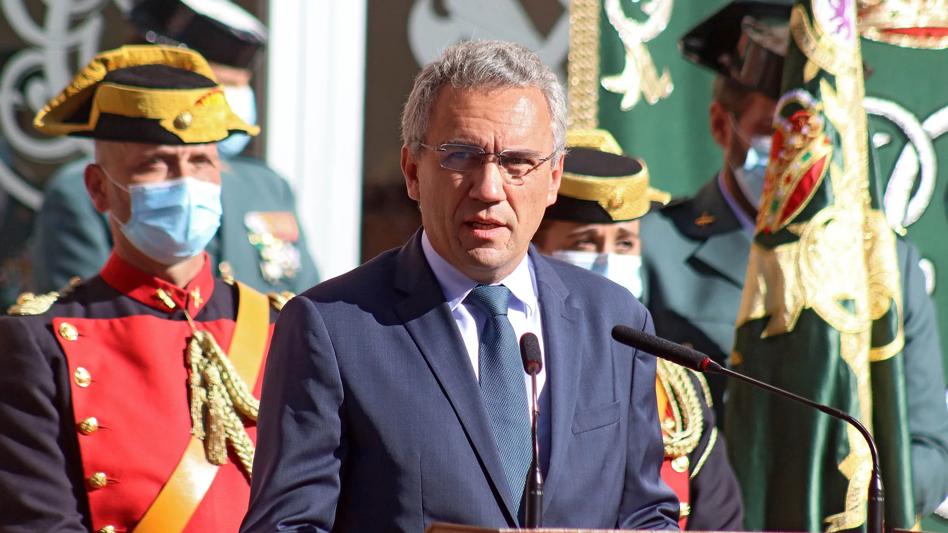 El delegado del Gobierno en Castilla y León, Javier Izquierdo, interviene en los actos de León por el Día de El Pilar, patrona de la Guardia Civil