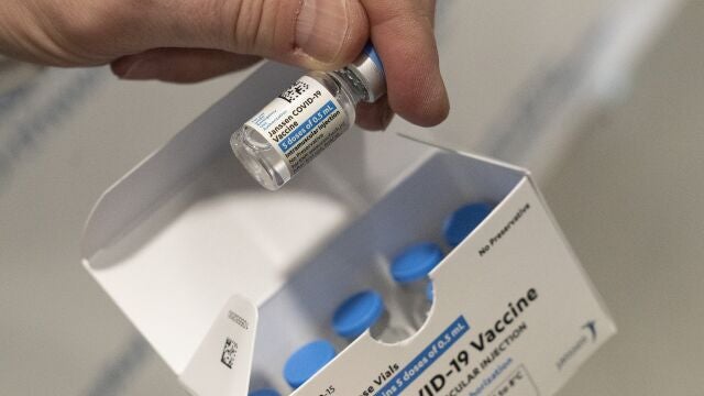 Vial de la vacuna de Janssen