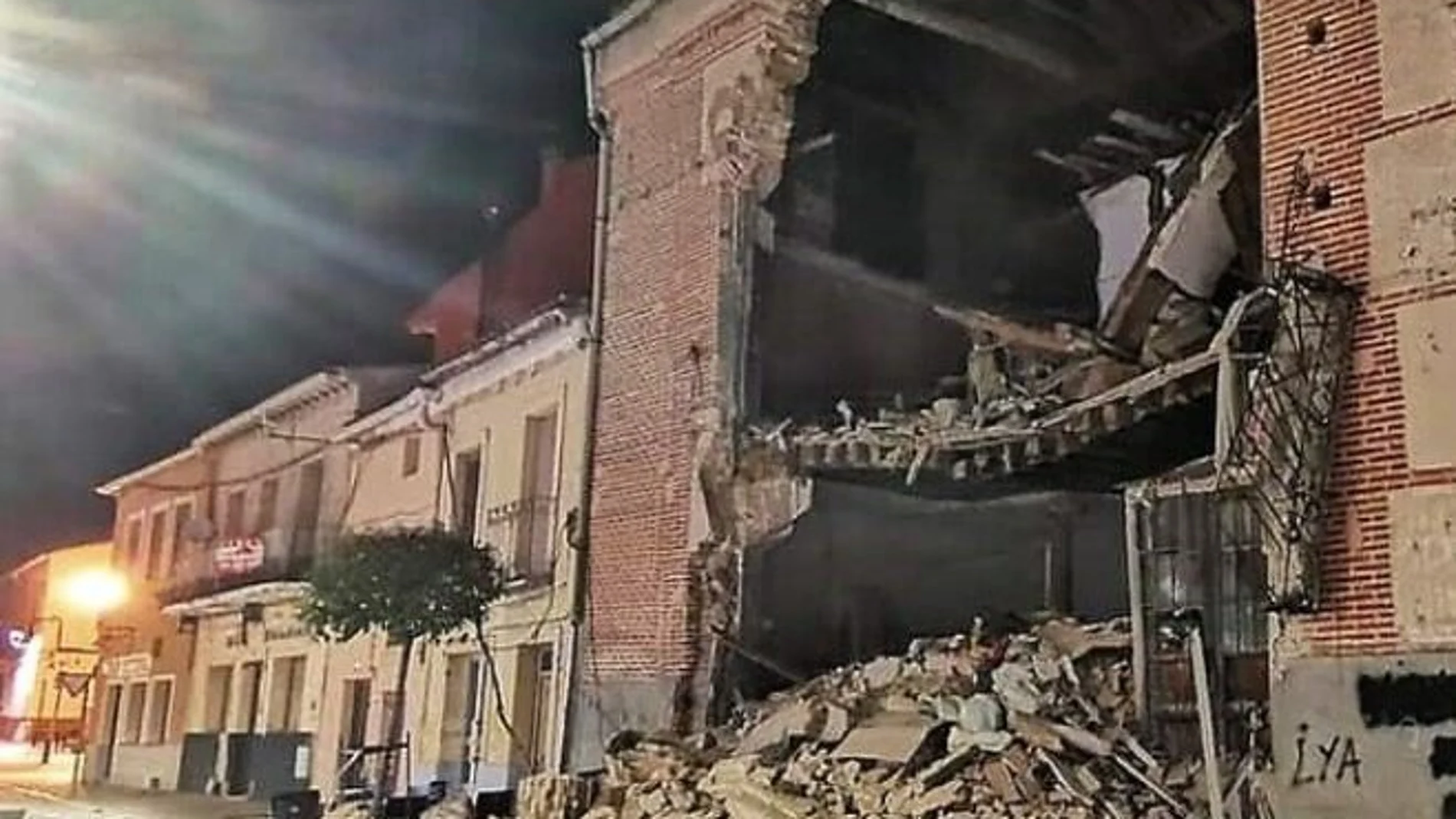 Derrumbe de la casa palacio de Los Montalvo en Arévalo (Ávila)