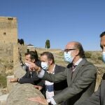 El consejero Javier Ortega presenta la obra de Puente Congosto junto al alcalde Ángel Rosado y el diputado de Turismo, Javier García Hidalgo