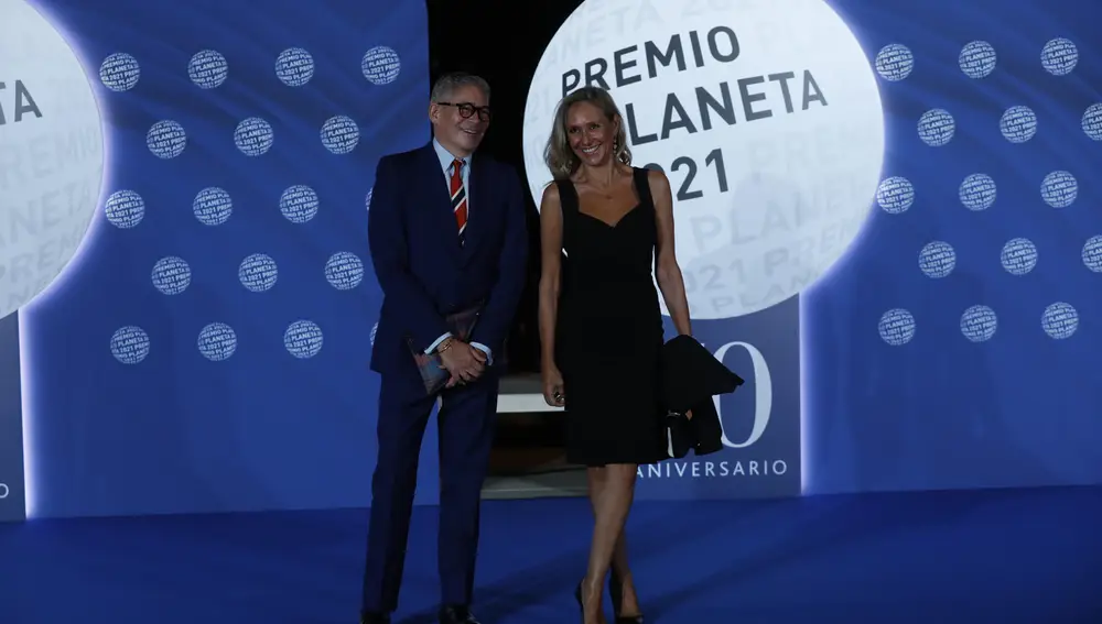 Boris Izaguirre y Marta Robles en la ceremonia del Premio Planeta 2021