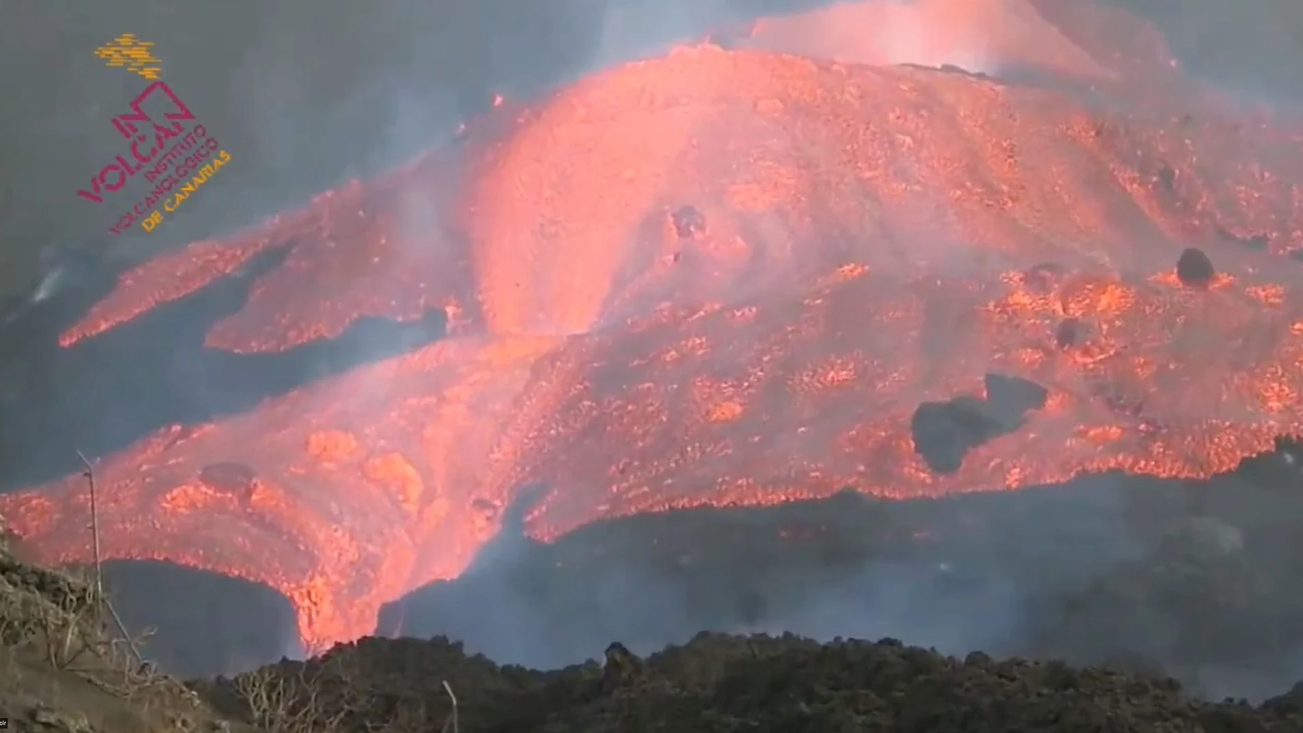 Impresionantes imágenes del 'tsunami de lava'