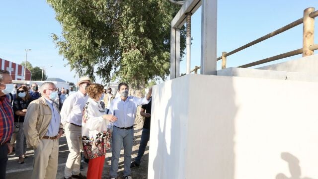 El presidente de la Diputación de Alicante, Carlos Mazón, durante un acto con regantes en Bigastro