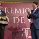El presidente de la Junta de Castilla y León, Alfonso Fernández Mañueco, acude a la entrega del premio 'Toro de Oro' a Francisco Galache, de la ganadería 'Galache'