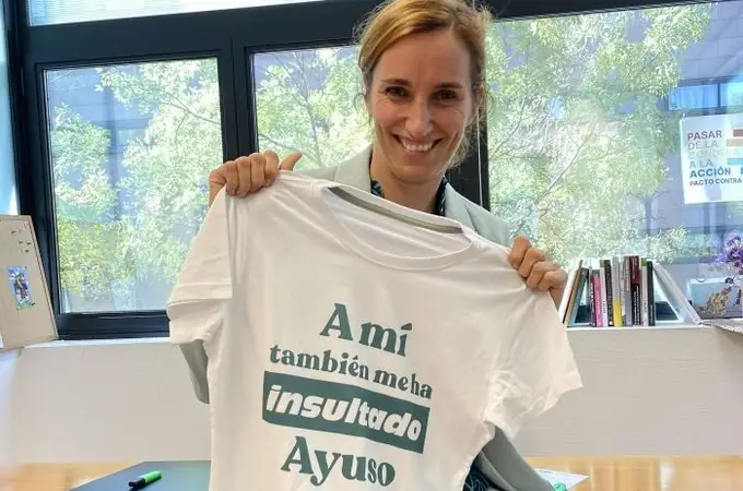 Mónica García: las camisetas no son para invierno