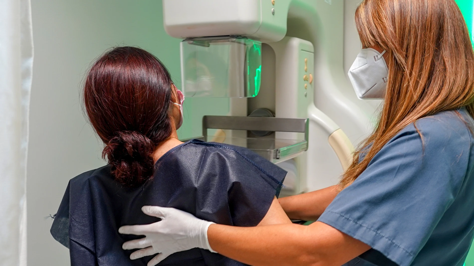 La compresión mamaria es uno de los factores que más ansiedad genera a las mujeres que participan en el programa de cribaje de cáncer de mama