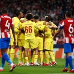 Los jugadores del Liverpool celebran uno de los goles que le marcaron al Atlético