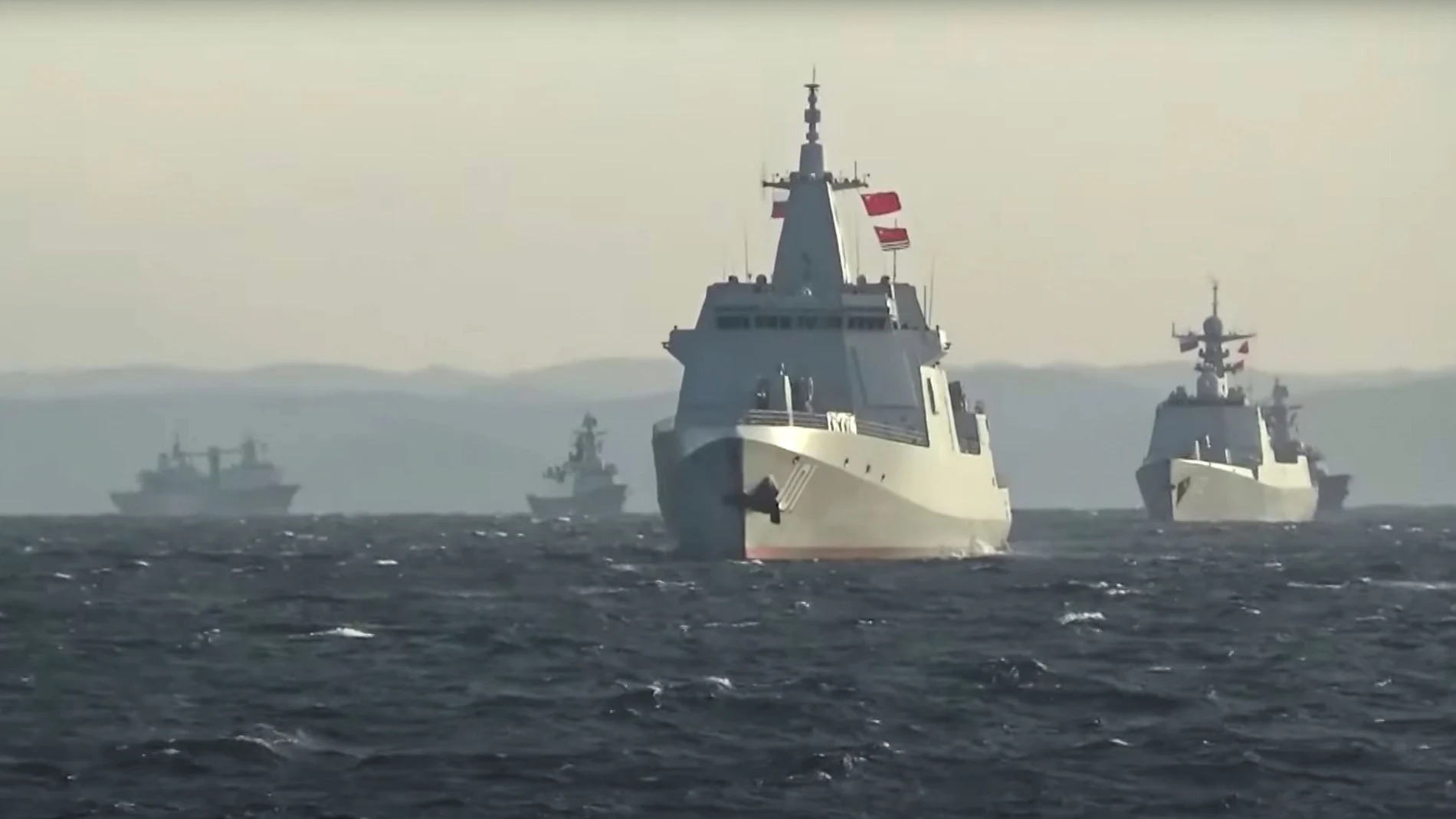 Varios barcos de guerra chinos se dirigen al Mar de Japón para ejercicios navales en octubre