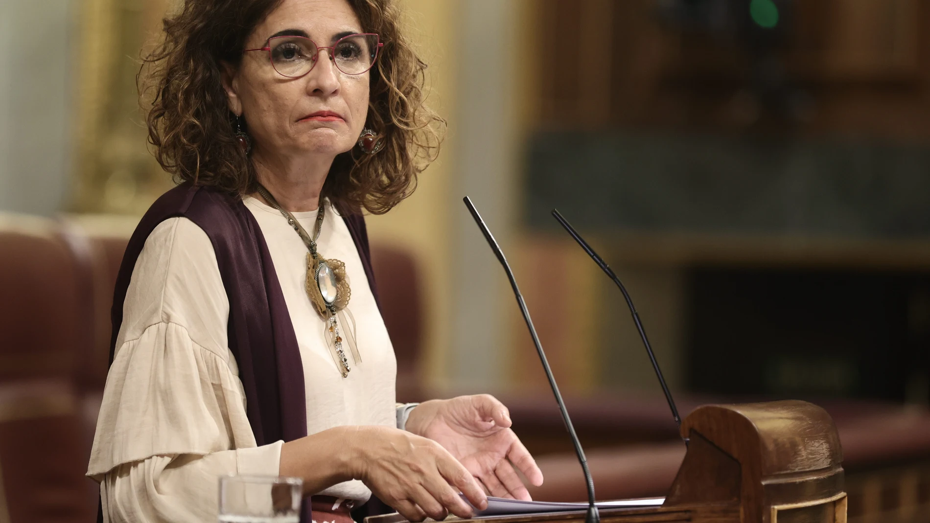 La ministra de Hacienda, María Jesús Montero, durante una sesión plenaria en el Congreso de los Diputados celebrada el pasado 20 de octubre
