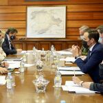 Reunión de Suárez-Quiñones con con Conrado Íscar