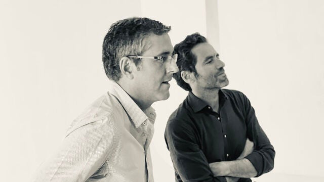 Eduardo Madina (izq.) y Borja Sémper culminan el proyecto que empezó en «Todos los futuros perdidos»