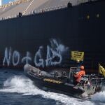 Acción a bordo del Esperanza: bloqueo buque de gas en el puerto de Sagunto