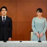 La princesa Mako y su esposo Kei Komuro