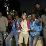 Después de recorrer 4.500 kilómetros desde Sudán y sufrir el "infierno" de los centro de detención libios, una veintena de sudaneses que duermen bajo el puente de la ciudad marroquí de Oujda esperando el momento de cruzar a España
