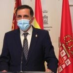 El alcalde de Murcia, José Antonio Serrano, en rueda de prensa