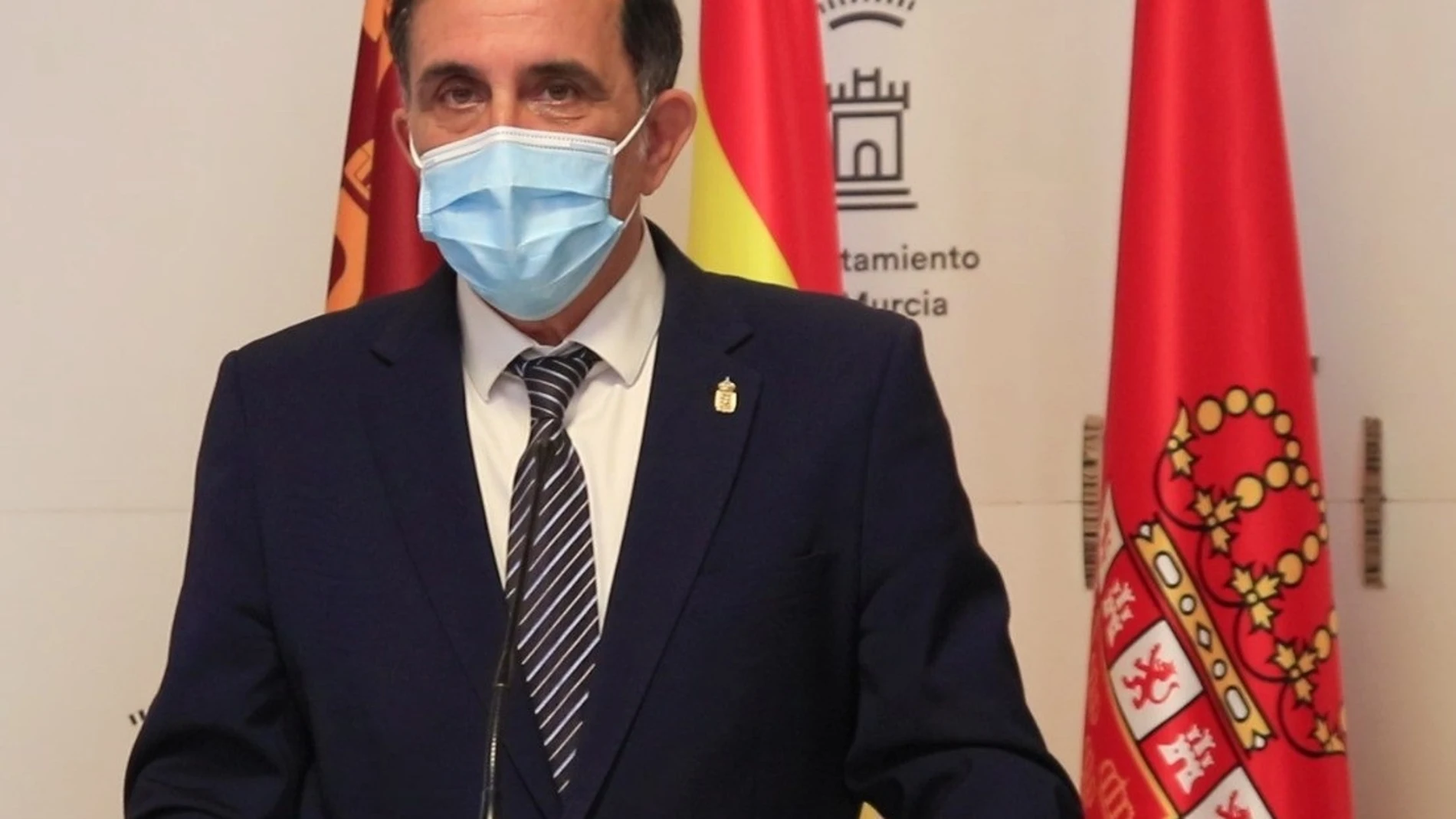 El alcalde de Murcia, José Antonio Serrano, en rueda de prensa